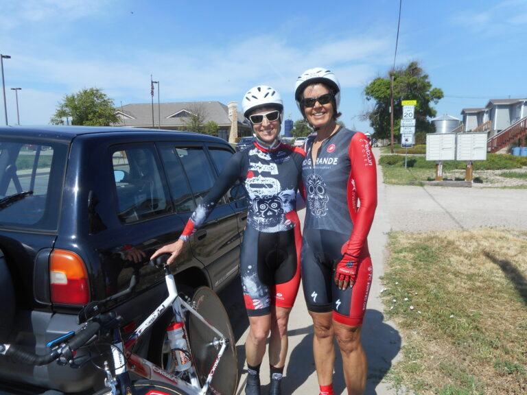 Photo of two cyclists before a ride